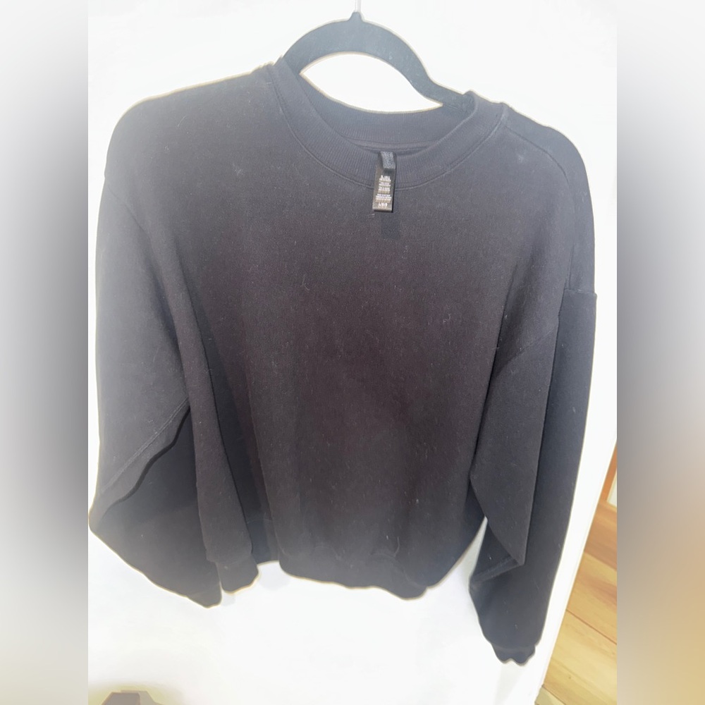 SKIMS - Black Crewneck Sweater - Large